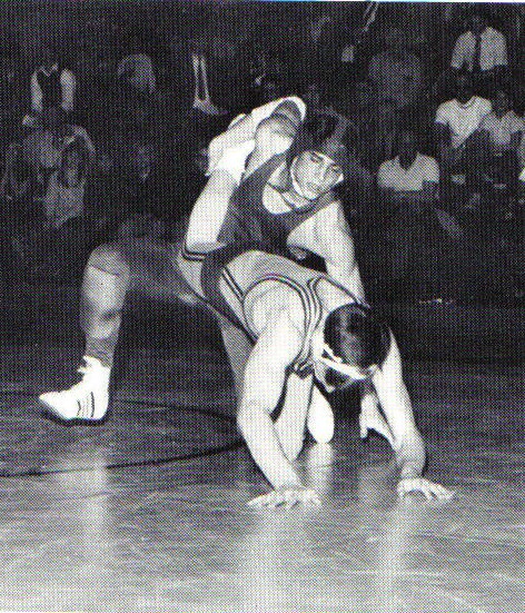 Bob Metz going for the pin